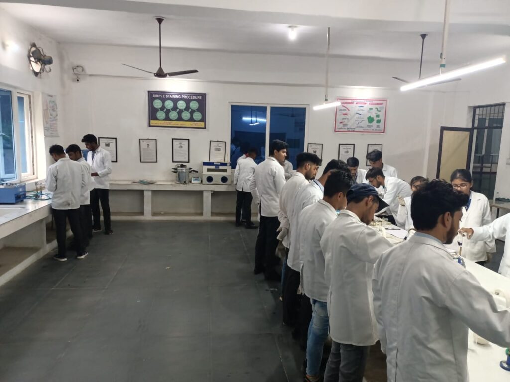 Laboratories at Shree Krishna College of Pharmacy: