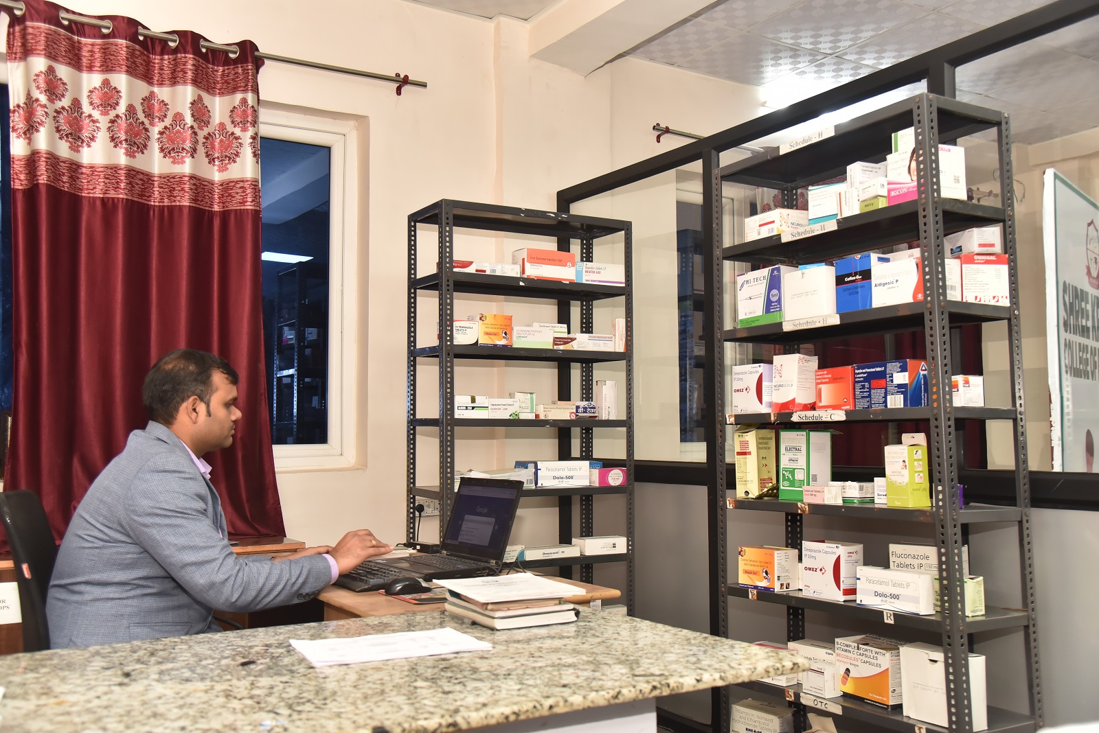 modal pharmacy