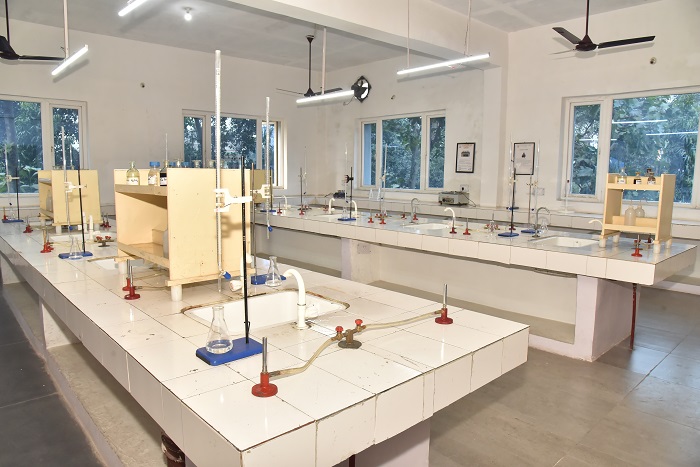 Pharmaceutical Analysis Lab